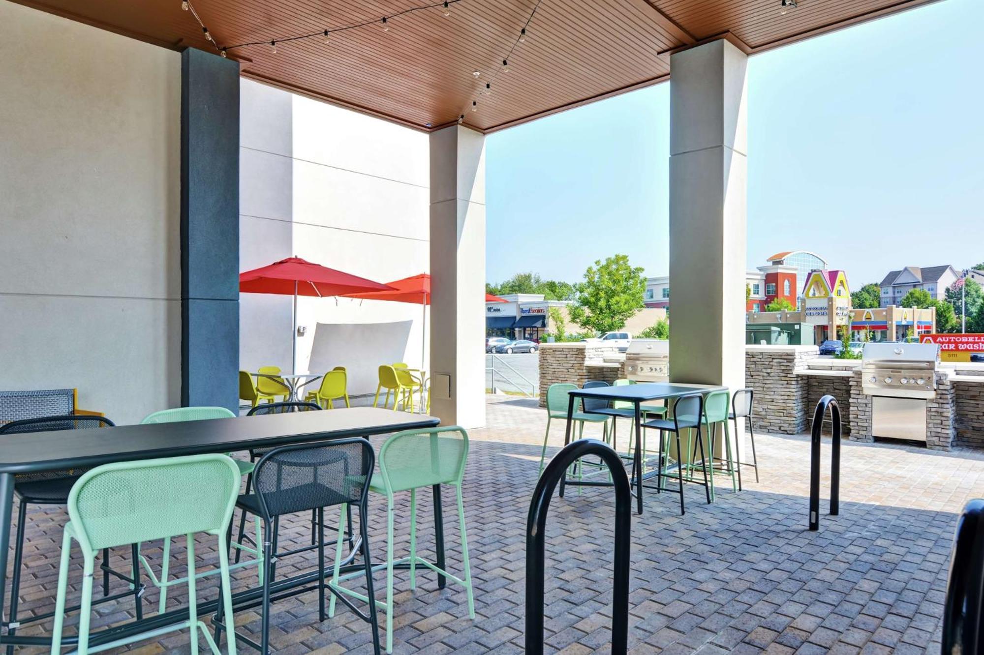 Home2 Suites By Hilton Charlotte Piper Glen Екстер'єр фото